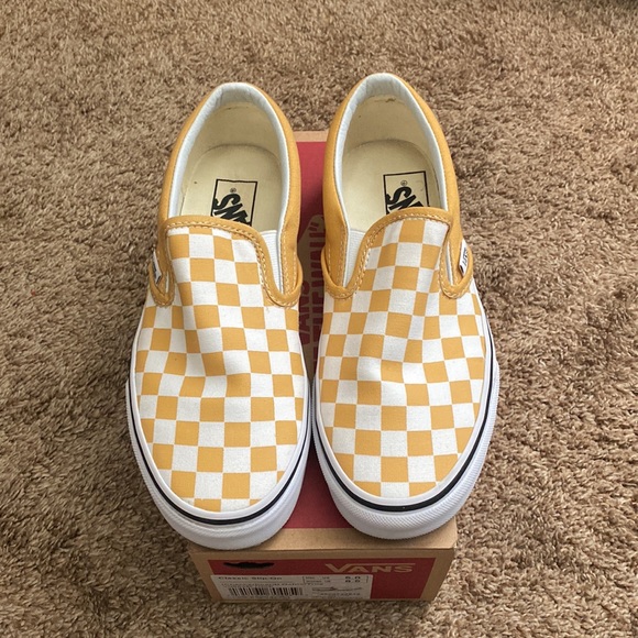 Vans | Almost New Classic Slip-on Checkered - Picture 2 of 8